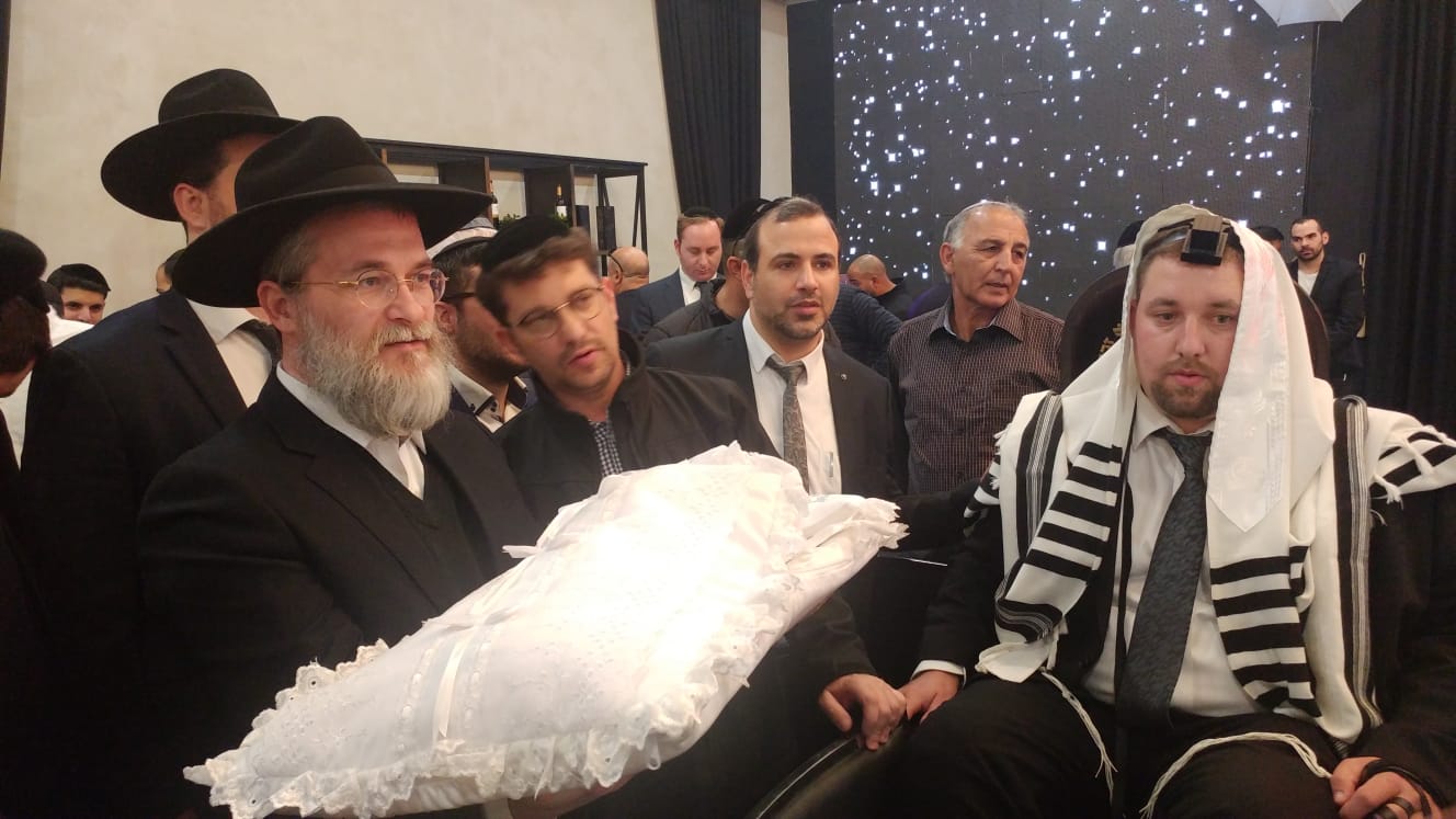 הרב מאיר הולצברג בשמחת הברית