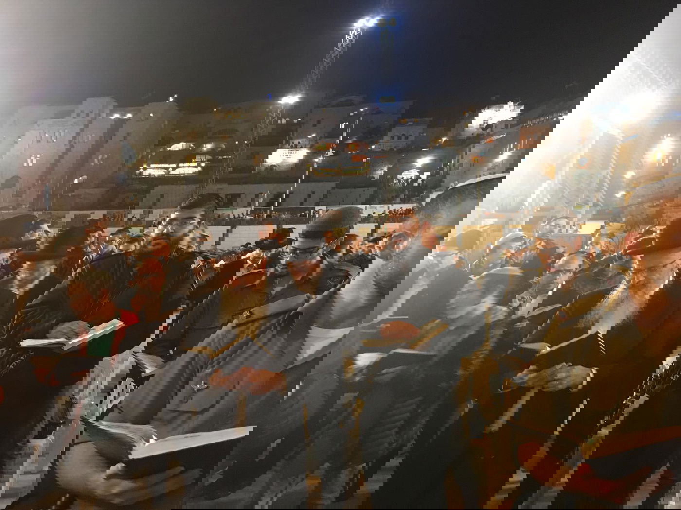 חיילי ה'נח"ל החרדי' התפללו לשלום חברם