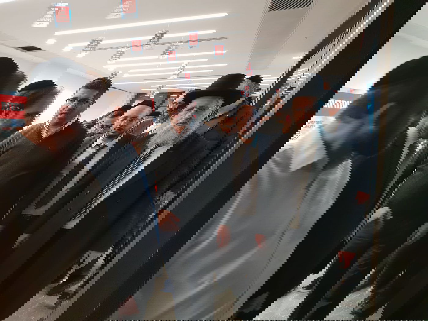 הרב דוד יוסף בביקורו בחפ"ק