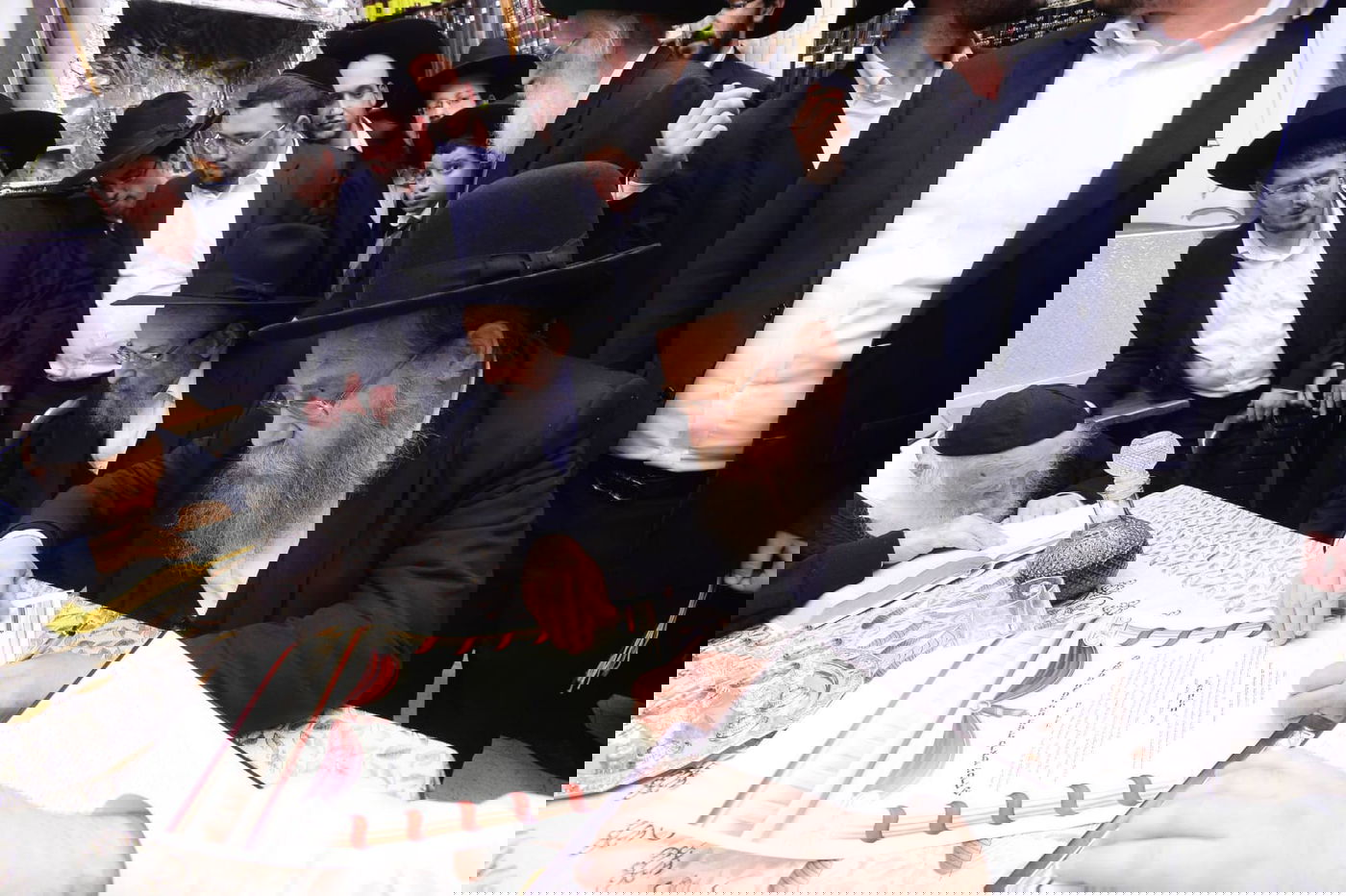 מרן שר התורה הכתיר את תלמידו לרב בבני ברק