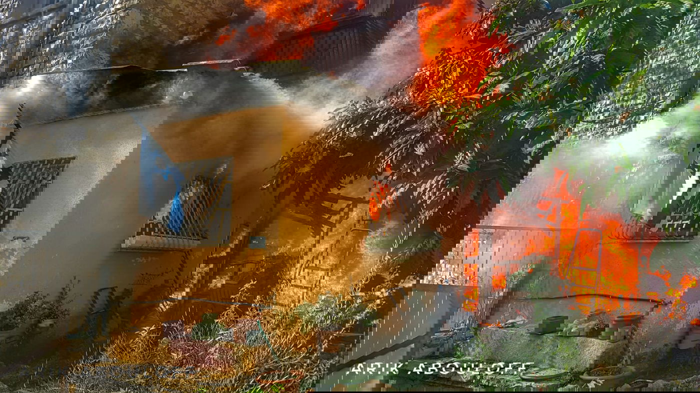 הילד ניסה להציל את כלבו מהאש ונפצע קל