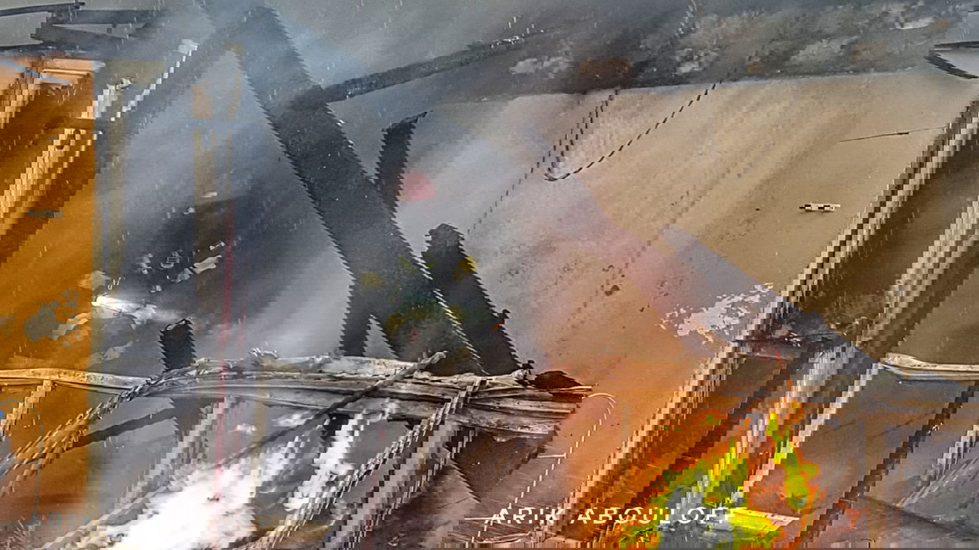 הילד ניסה להציל את כלבו מהאש ונפצע קל