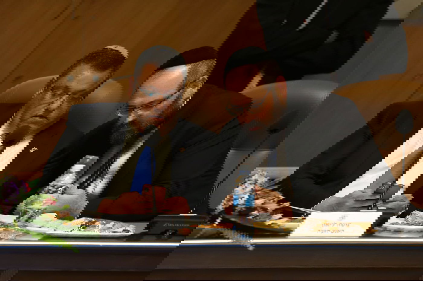 "יא בוגד": עימות סוער בישיבת המועצה הראשונה בירושלים