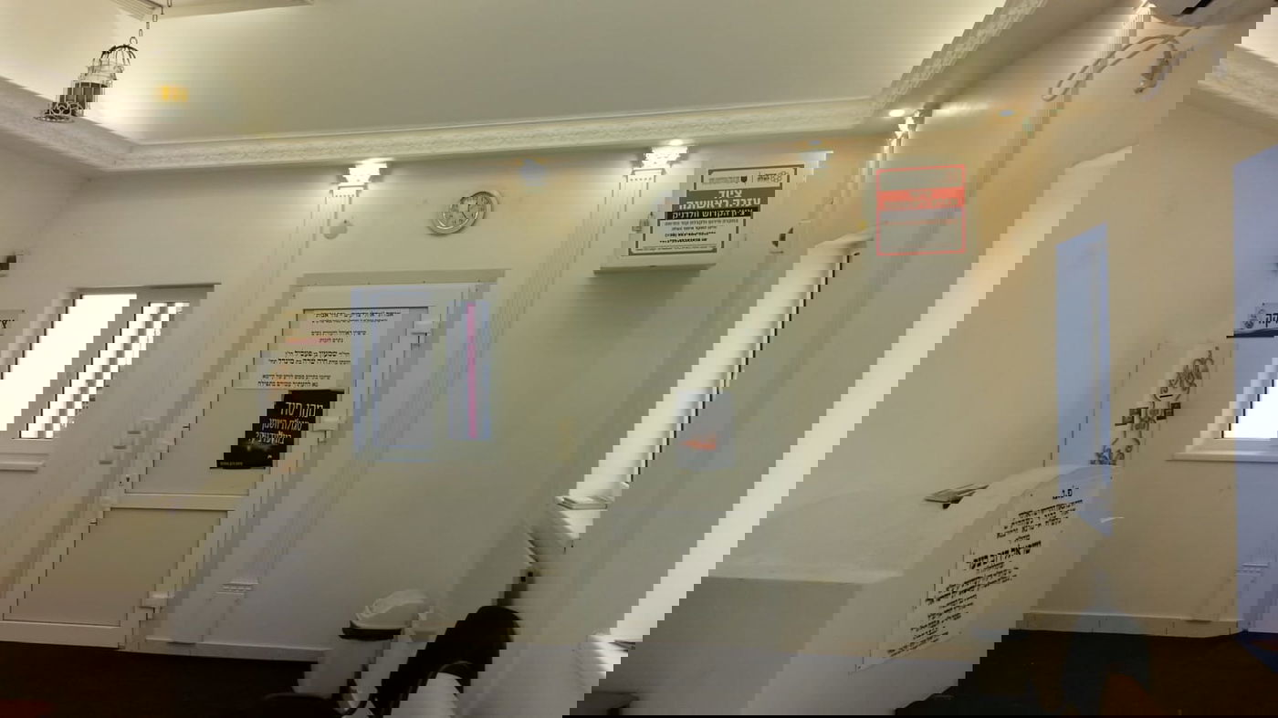 ארון הציוד בתוך ה'ציון'