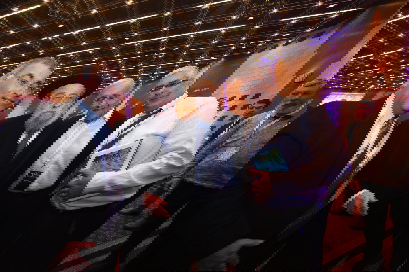 רבה הראשי של ירושלים הרב אריה שטרן עם חברי הנהלת האיחוד