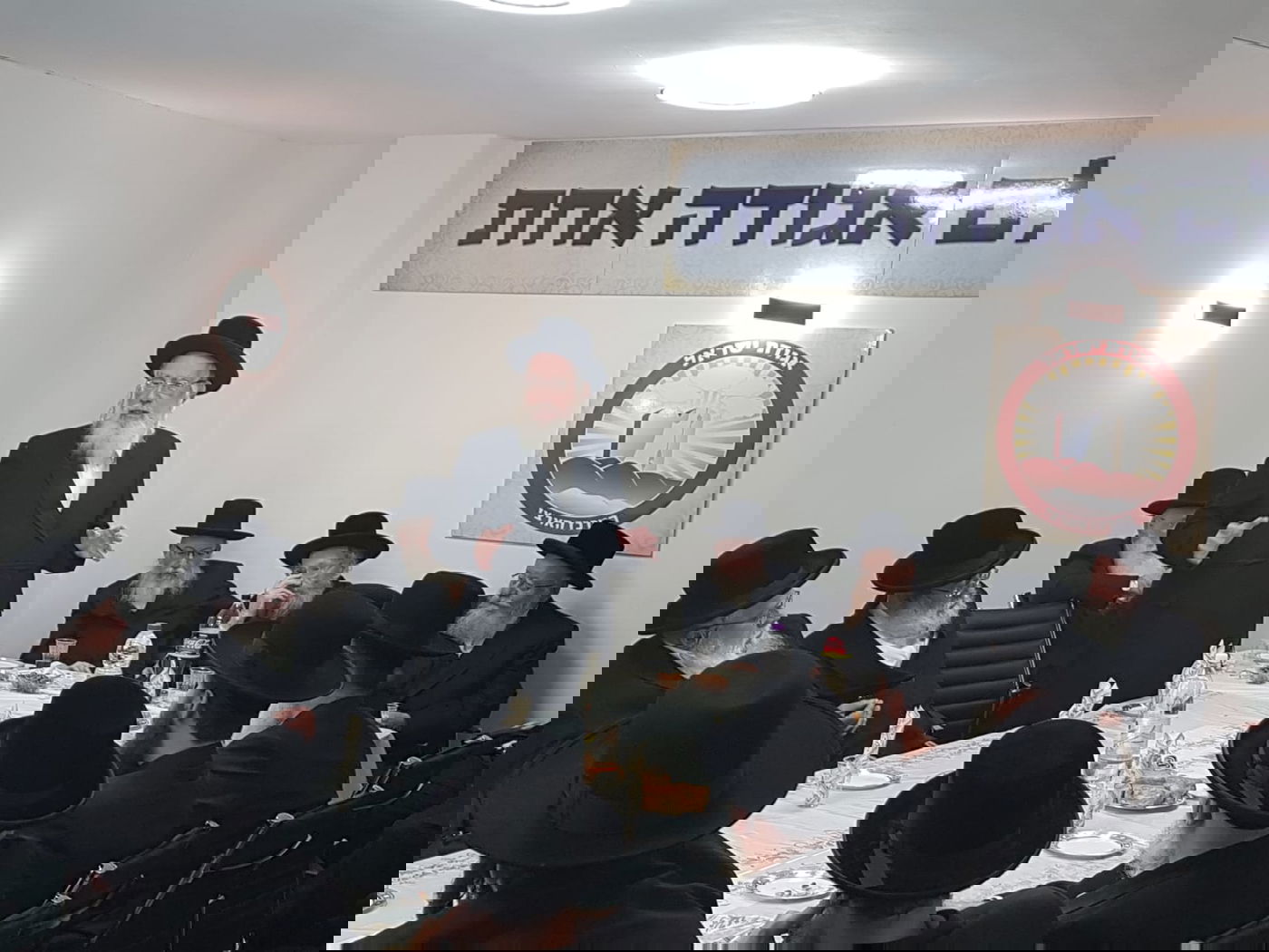 מזכיר המועצת: "צריך לבדוק האם החסידים הפכו לקנאים"