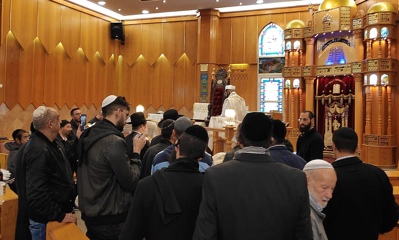 הברית, הבוקר