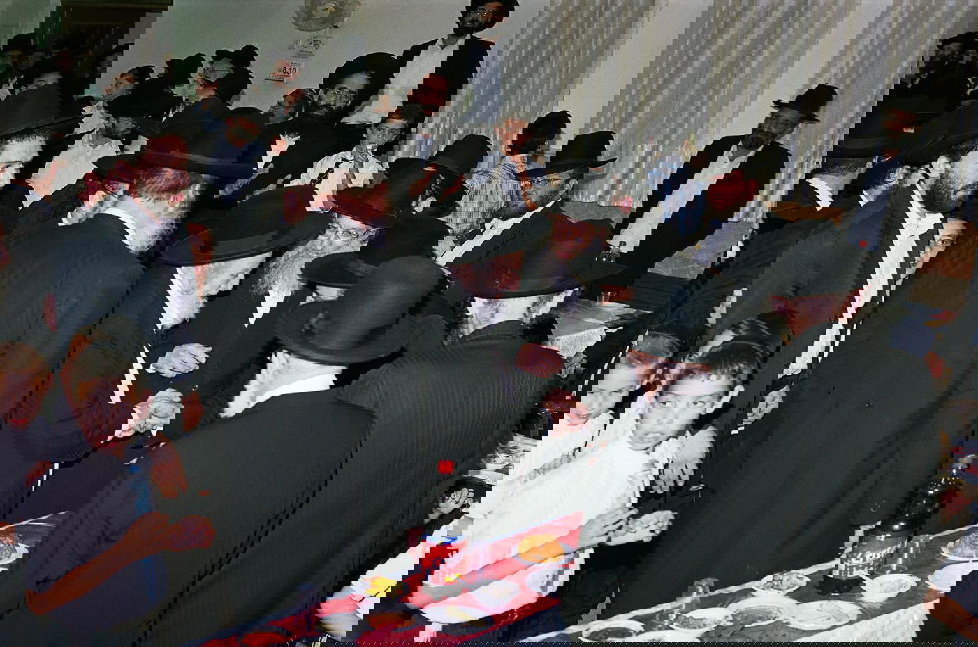 הגר"ש אוירבך בבית הכנסת 'יחל ישראל'