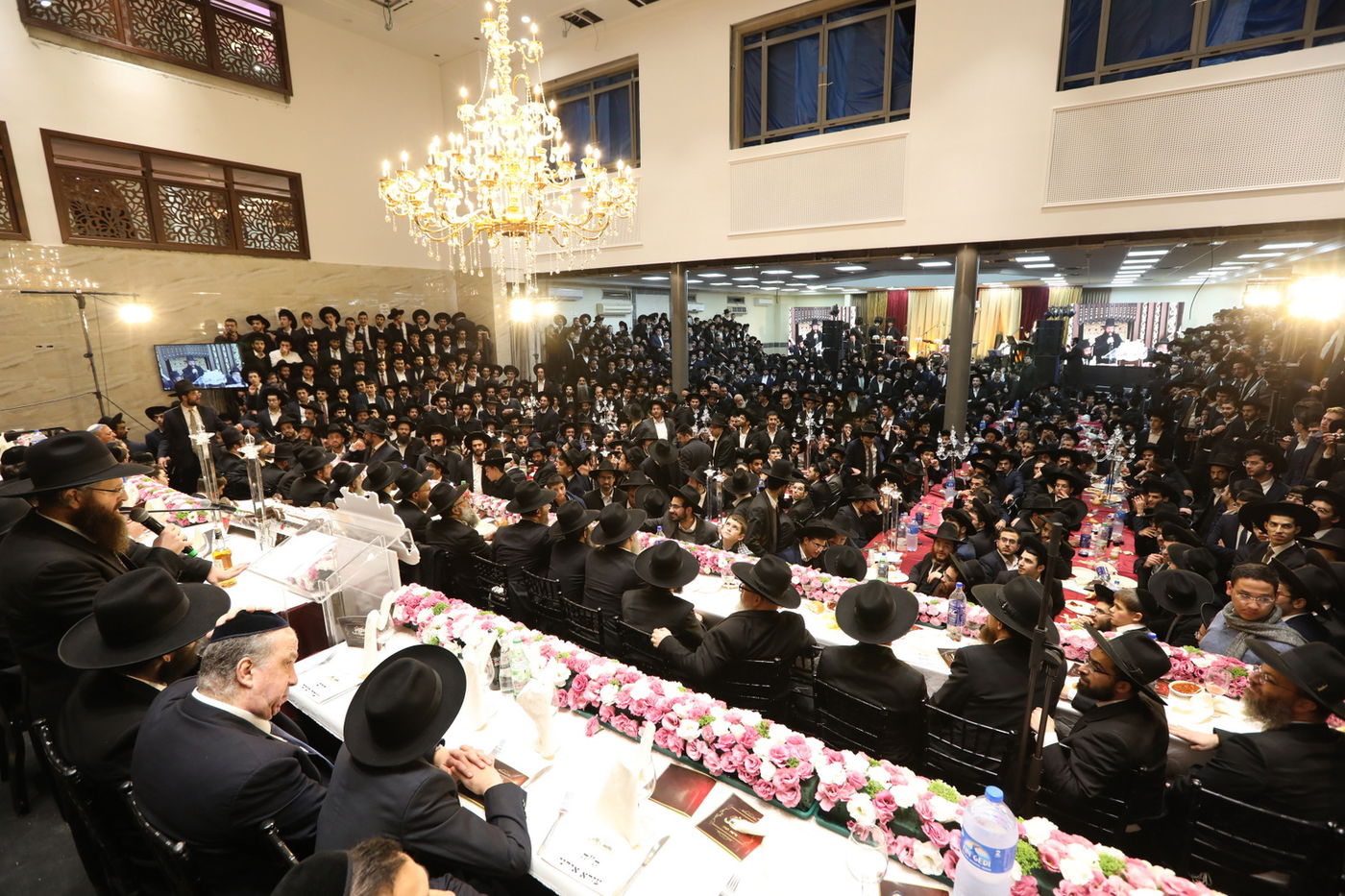 החגיגה הכפולה בישיבת 'קול אליהו' • תיעוד