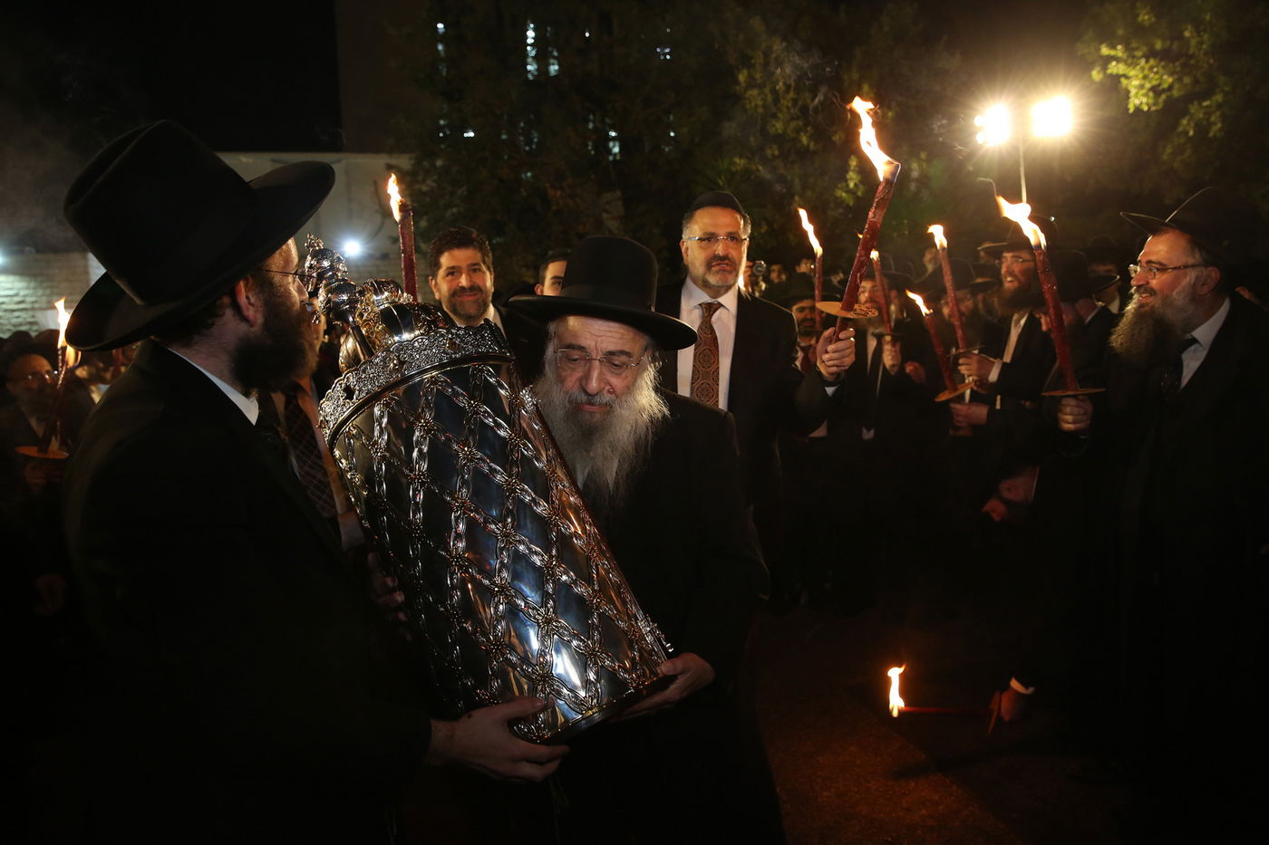 החגיגה הכפולה בישיבת 'קול אליהו' • תיעוד