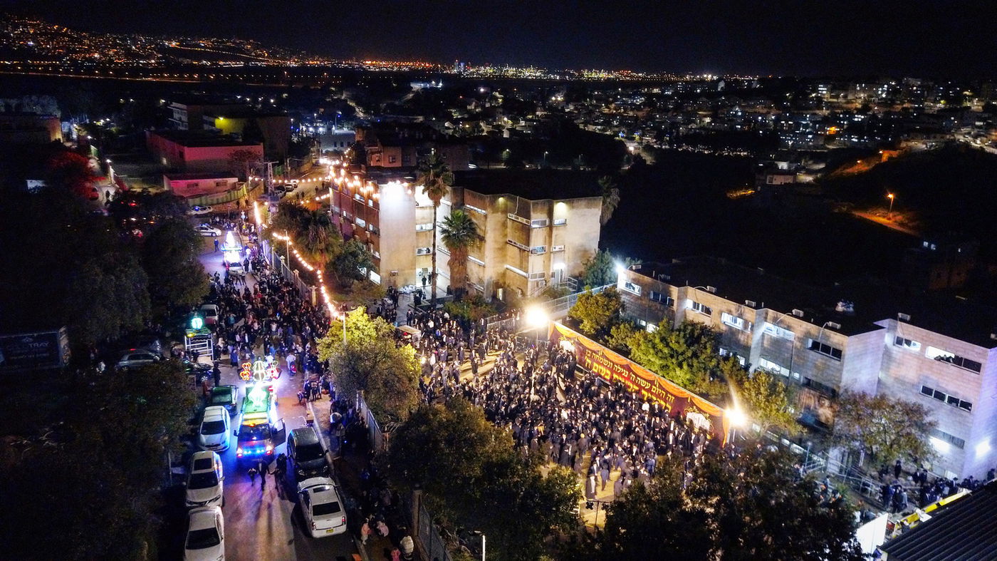 החגיגה הכפולה בישיבת 'קול אליהו' • תיעוד