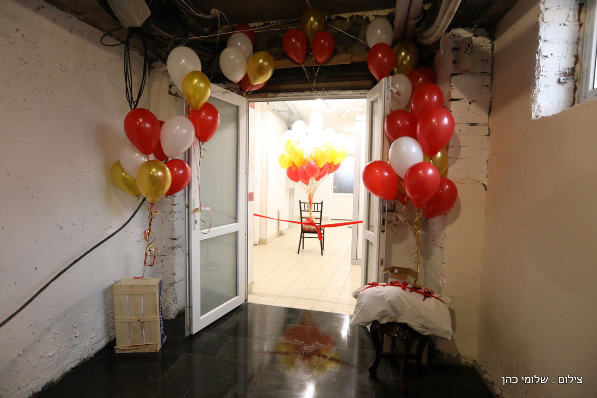 אלפים בציונו של בעל התניא בהאדיטש • צפו