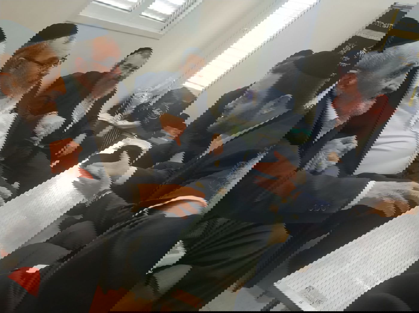 רבנים ואישי ציבור: ניחום האבלים אצל ח"כ יעקב אשר • צפו