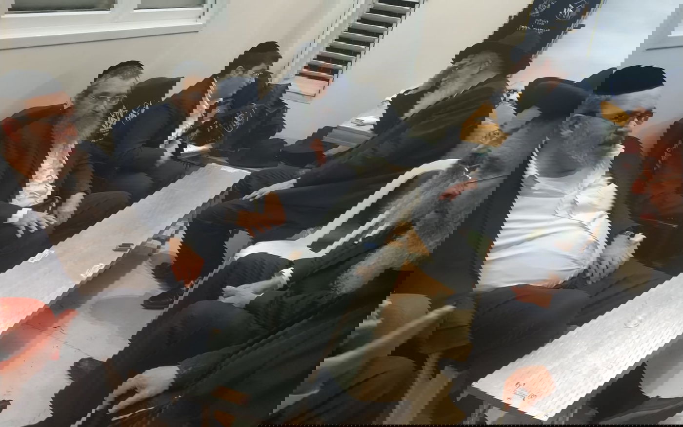 רבנים ואישי ציבור: ניחום האבלים אצל ח"כ יעקב אשר • צפו