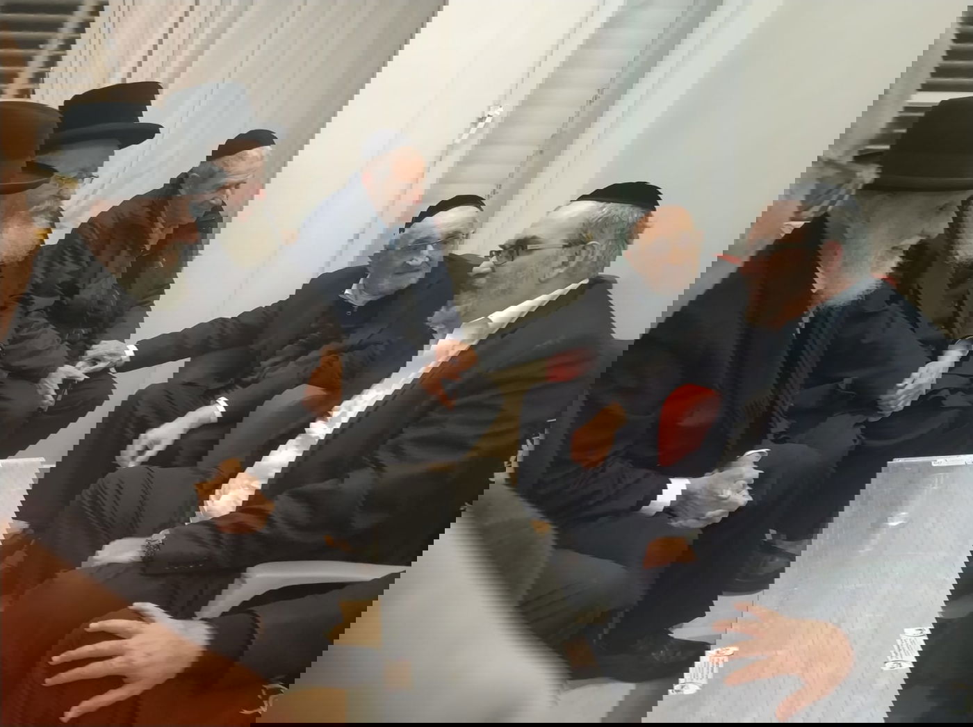 רבנים ואישי ציבור: ניחום האבלים אצל ח"כ יעקב אשר • צפו