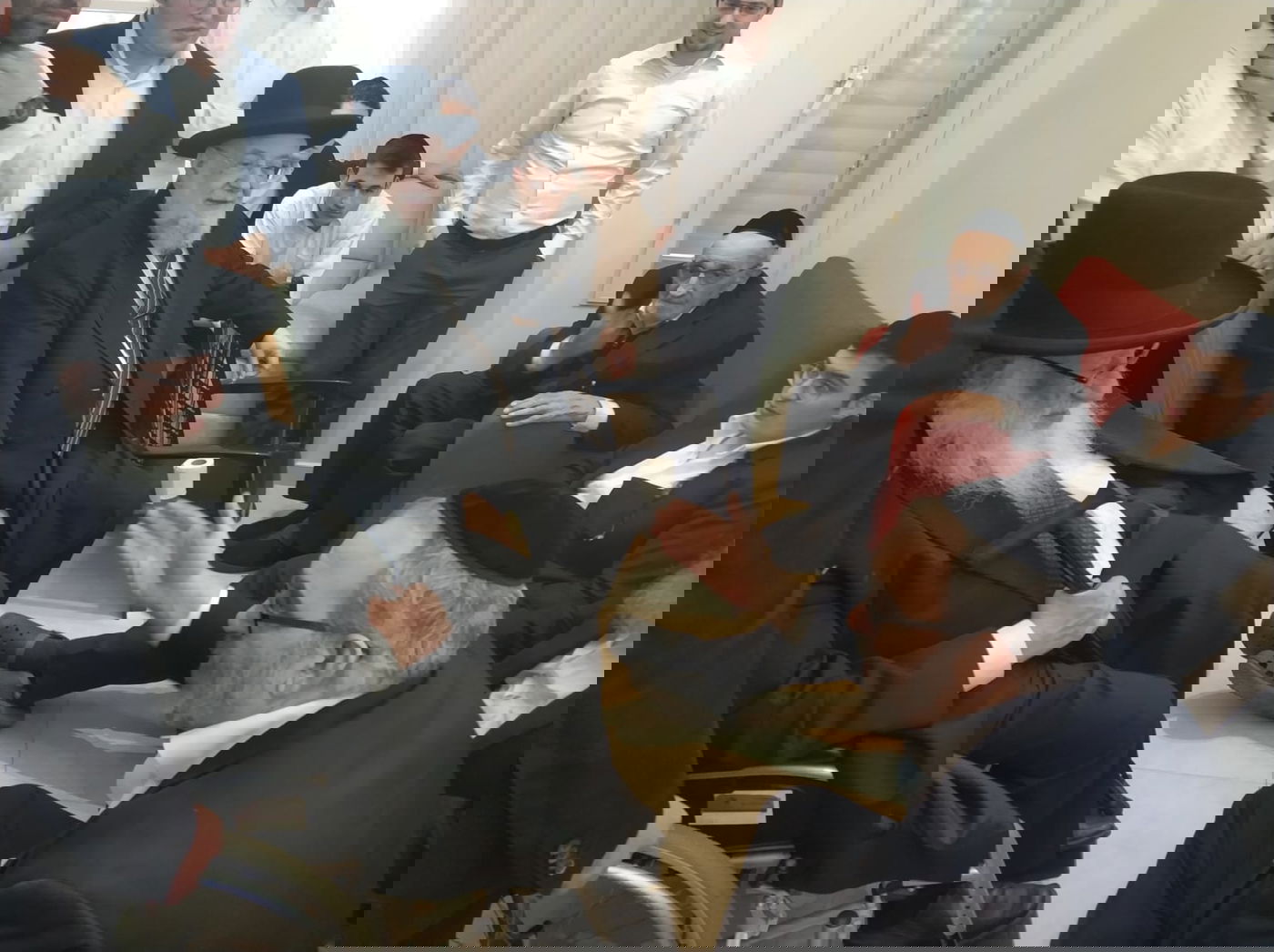 רבנים ואישי ציבור: ניחום האבלים אצל ח"כ יעקב אשר • צפו