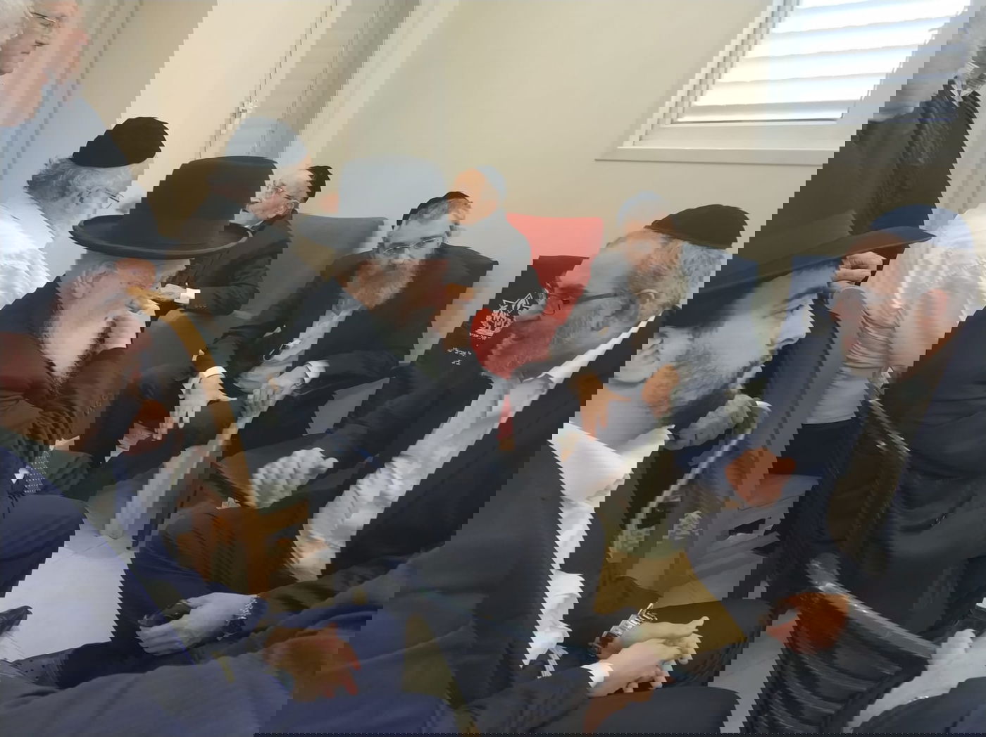 רבנים ואישי ציבור: ניחום האבלים אצל ח"כ יעקב אשר • צפו