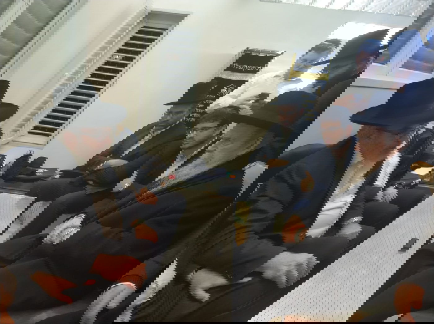 רבנים ואישי ציבור: ניחום האבלים אצל ח"כ יעקב אשר • צפו