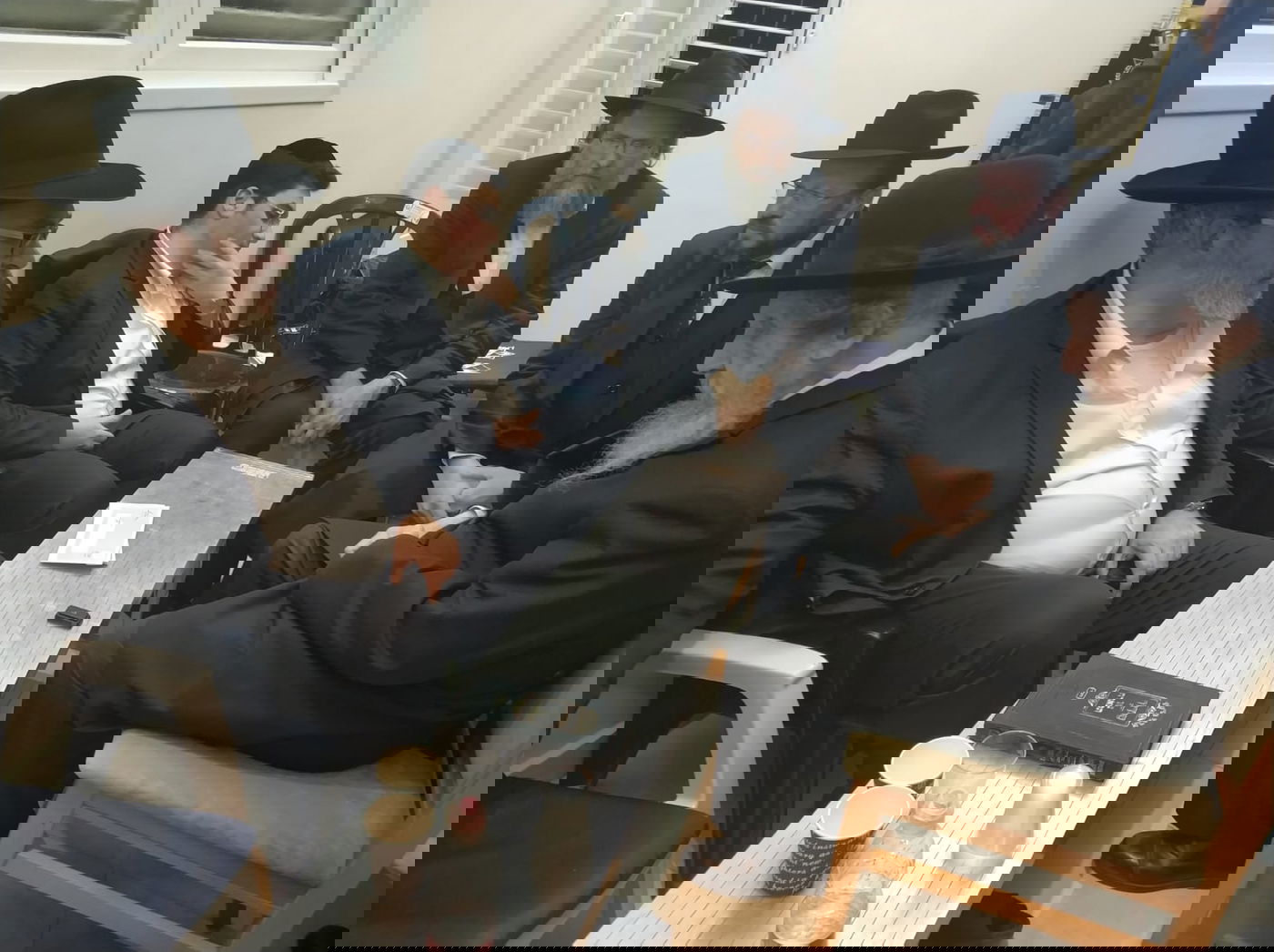 רבנים ואישי ציבור: ניחום האבלים אצל ח"כ יעקב אשר • צפו