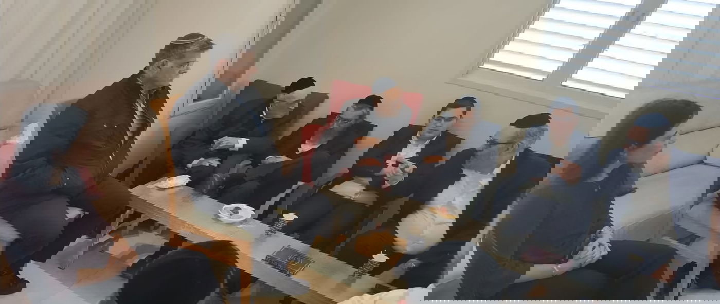 רבנים ואישי ציבור: ניחום האבלים אצל ח"כ יעקב אשר • צפו