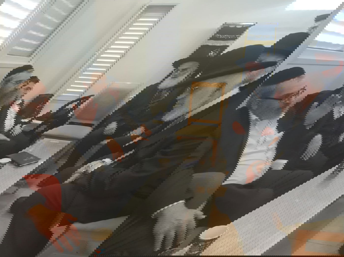 רבנים ואישי ציבור: ניחום האבלים אצל ח"כ יעקב אשר • צפו