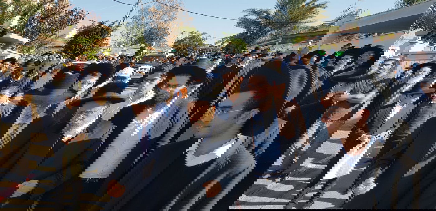 הלווית הגאון רבי עזריה בסיס זצ"ל. תיעוד