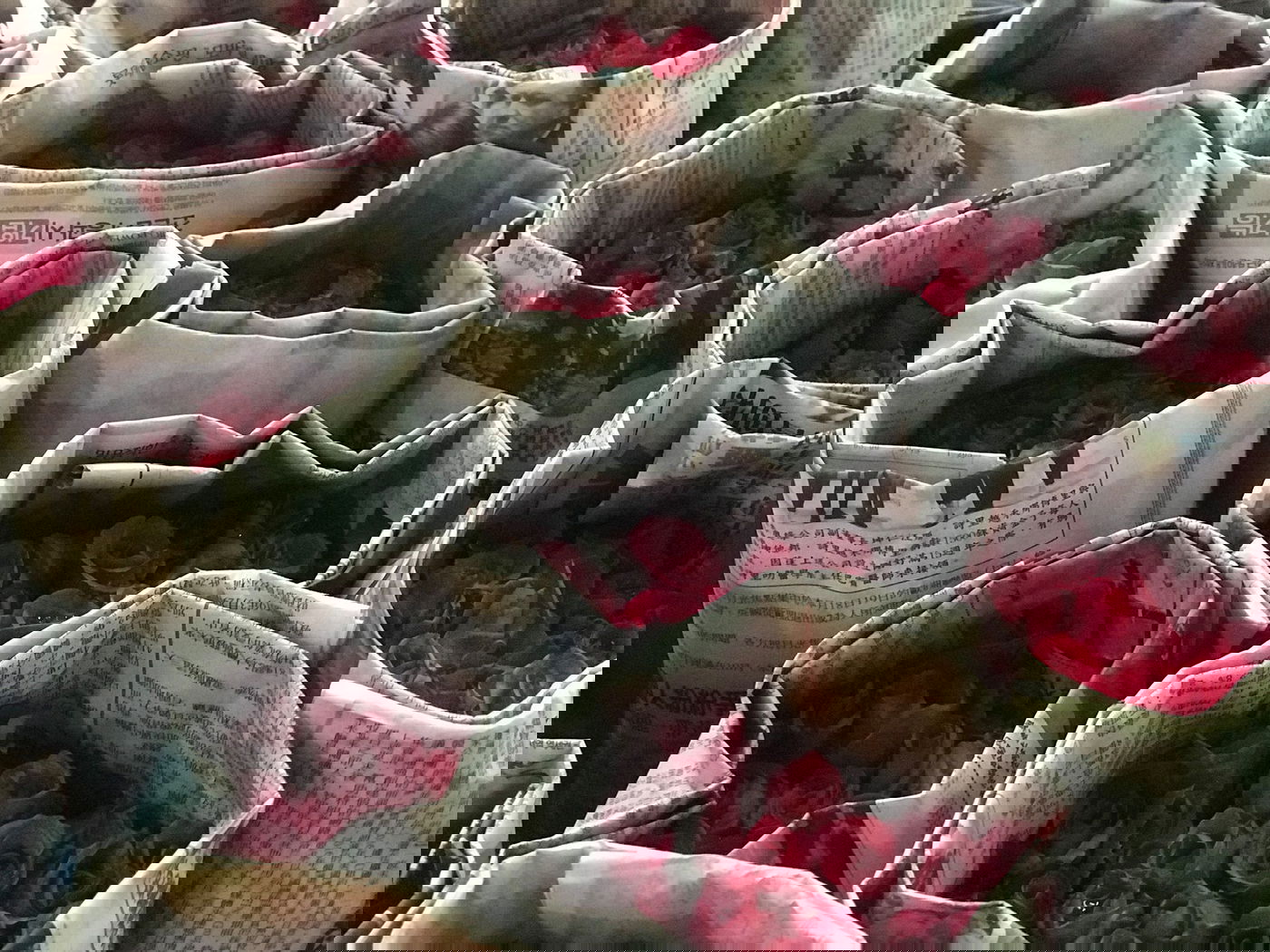 סיור דרך המצלמה לשוק הפרחים של בנגקוק