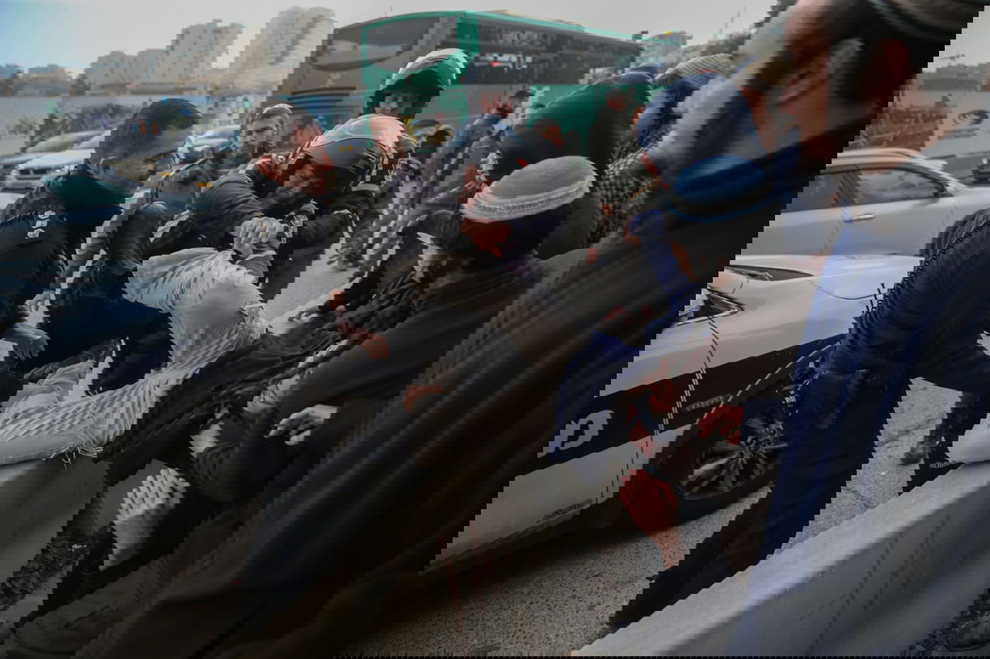 תיעוד: פעילי ימין הפגינו נגד מעצר החשודים