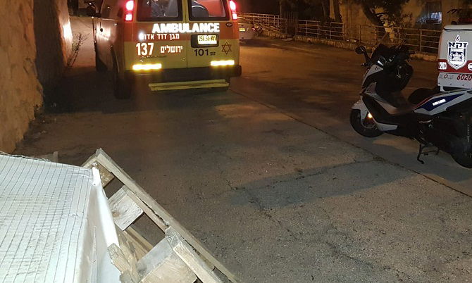 מחוץ לזירת האסון