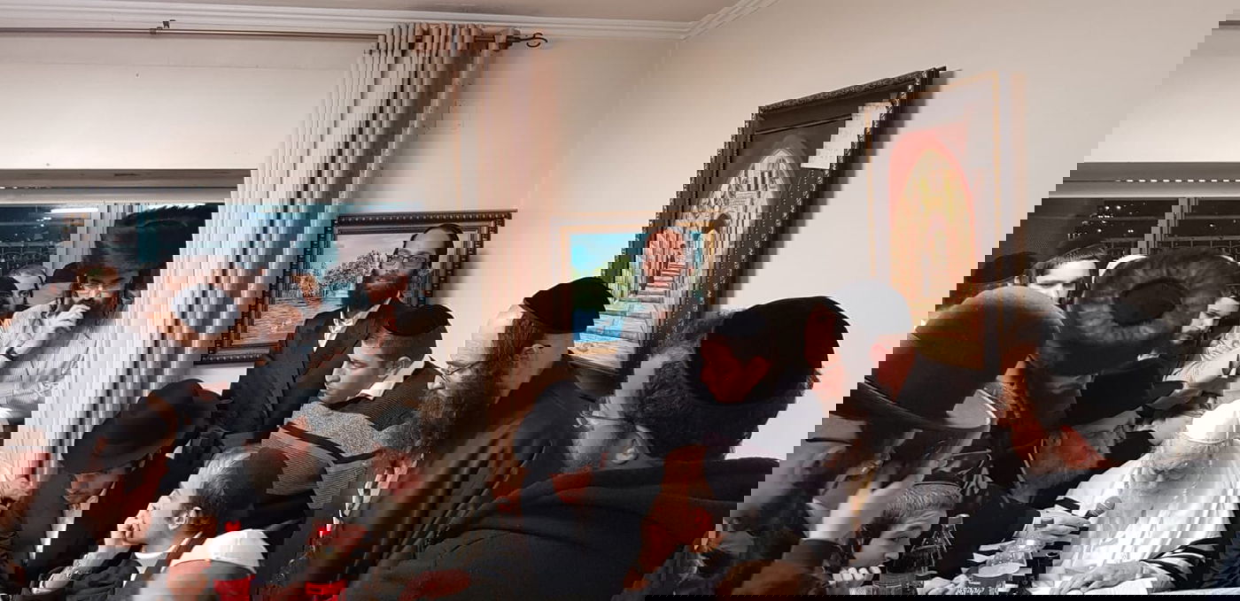 שמחה בברסלב: העסקן בני מחלב התארס