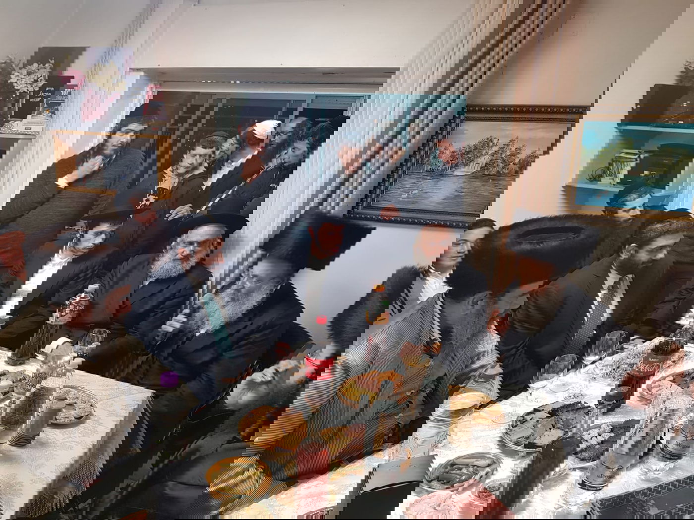 שמחה בברסלב: העסקן בני מחלב התארס