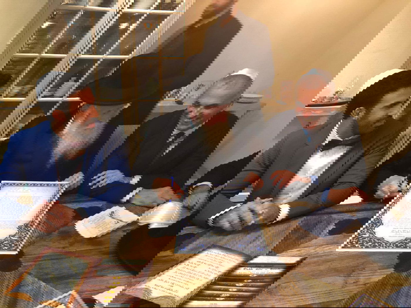 הרב והנשיא: תיעוד מחתונת בן שר האוצר משה כחלון