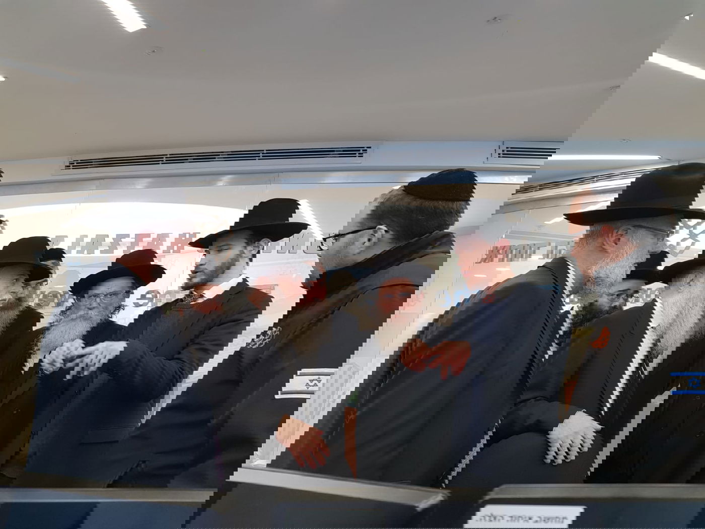 חברי ועדת הרבנים ביקרו ודנו בשאלות הלכתיות שעלו על הפרק