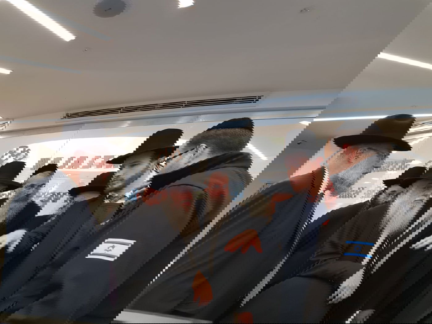 חברי ועדת הרבנים ביקרו ודנו בשאלות הלכתיות שעלו על הפרק