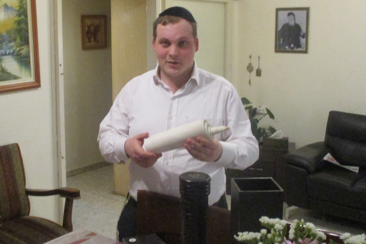 יצחק אריה והמגילה