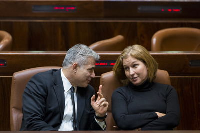 לא לחינם הלך הזרזיר אצל העורב / טור דעה