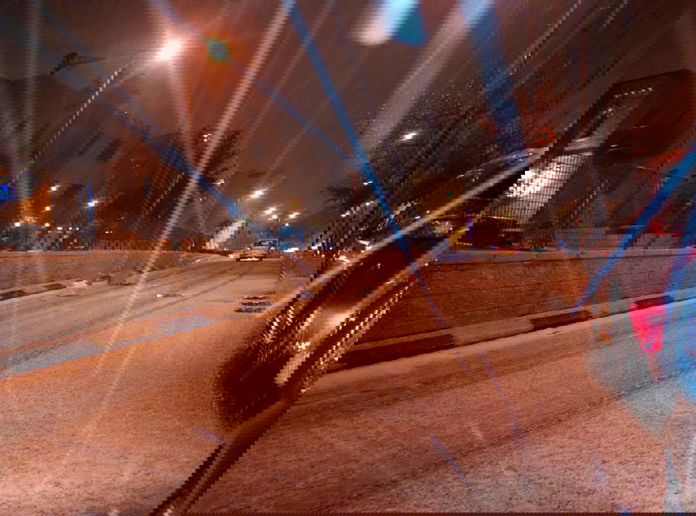 השלג כבר הגיע לירושלים - וחסם את הדרכים לביתר עילית