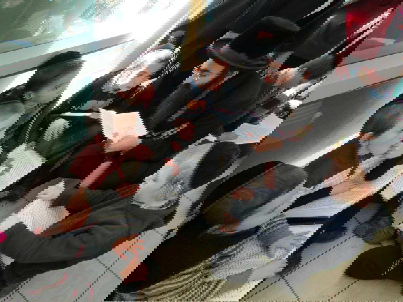 ילדי החיידר לומדים בעיריית אלעד