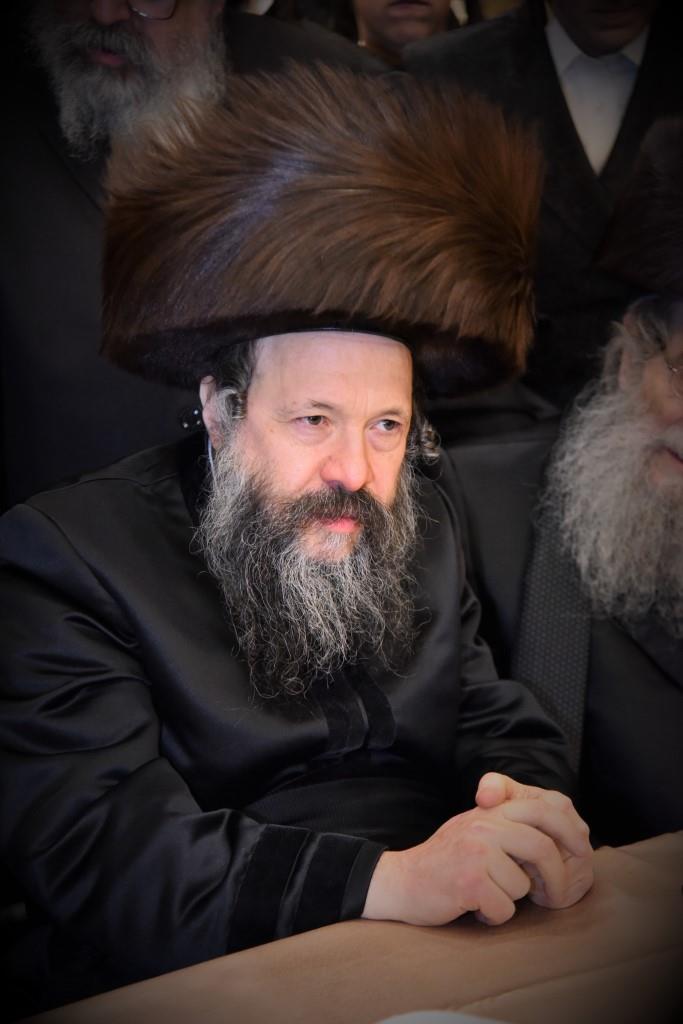 שמחת החתונה בחצר הקודש טאלנא • צפו