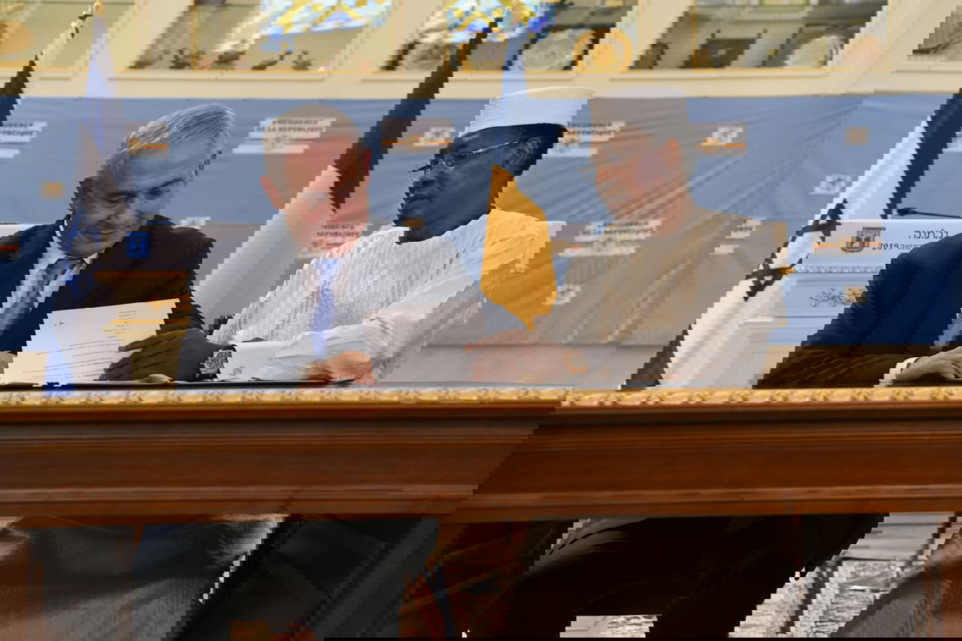 נתניהו: אנחנו פוגעים באיראן - גם כשאני נמצא בחוץ לארץ