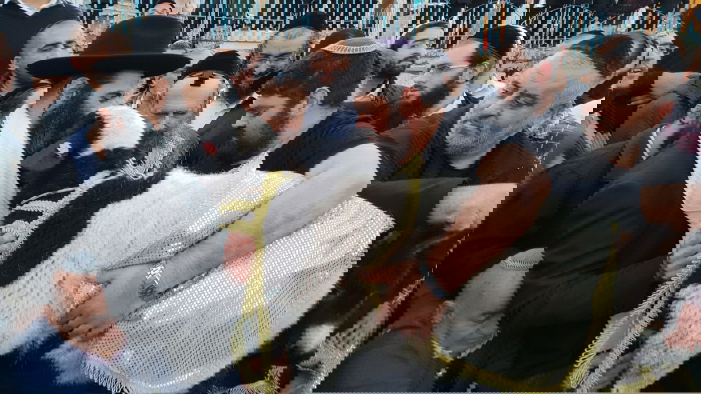 כשהחמור "ענה" לקדיש של המקובל הגר"ד קוק • צפו