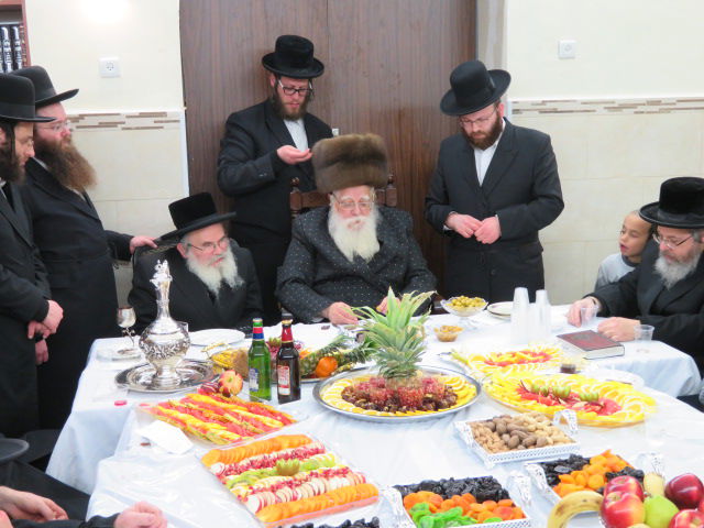 טיש ט"ו בשבט בשאץ ויז'ניץ ובנדבורנה - חיפה