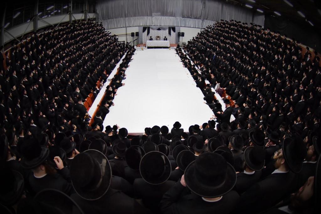 טיש ט"ו בשבט של האדמו"ר מויזנ'יץ • תיעוד