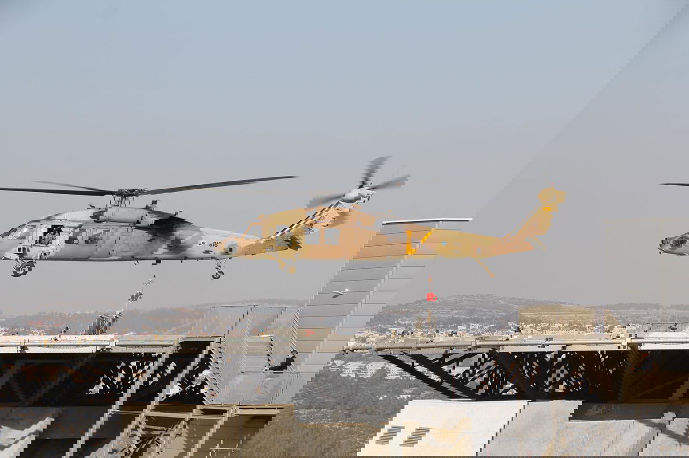 חיל האוויר בדק את מנחת המסוקים ב'הדסה' • צפו