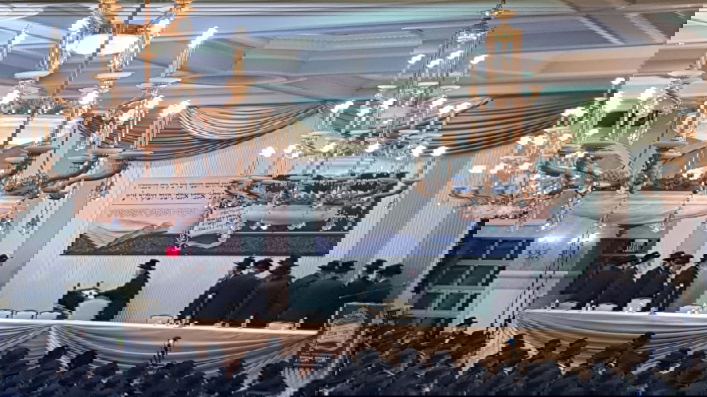 באורח נדיר: האדמו"ר מגור דיבר בפני הציבור • צפו