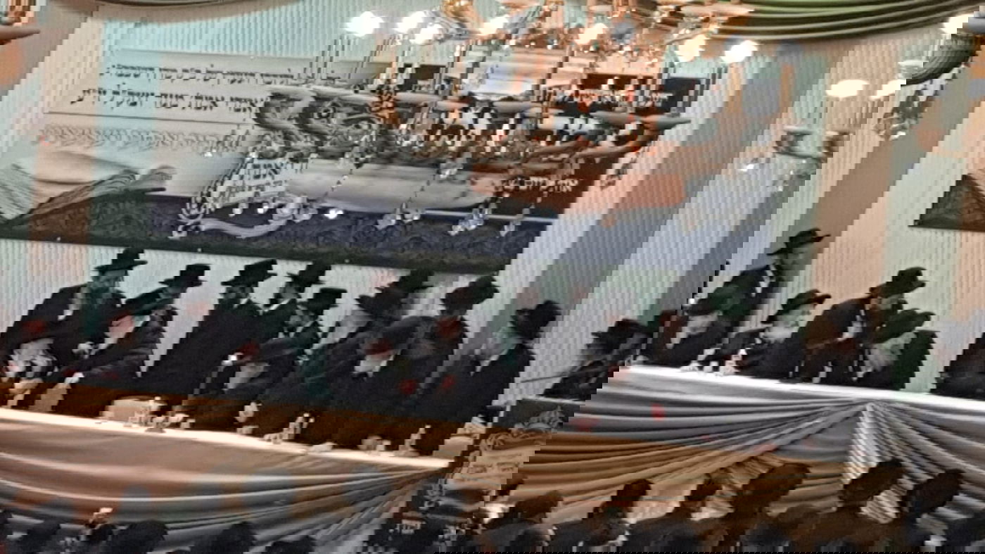 באורח נדיר: האדמו"ר מגור דיבר בפני הציבור • צפו