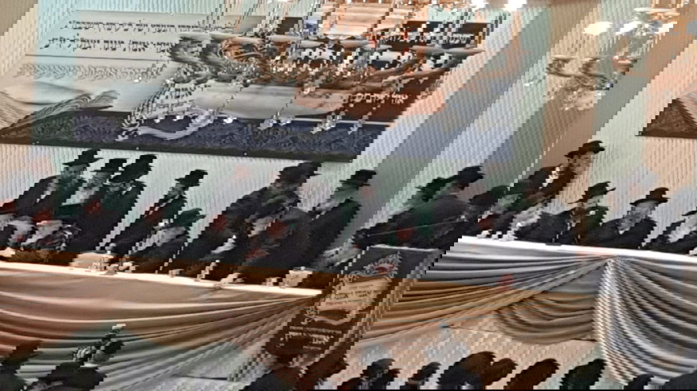 באורח נדיר: האדמו"ר מגור דיבר בפני הציבור • צפו