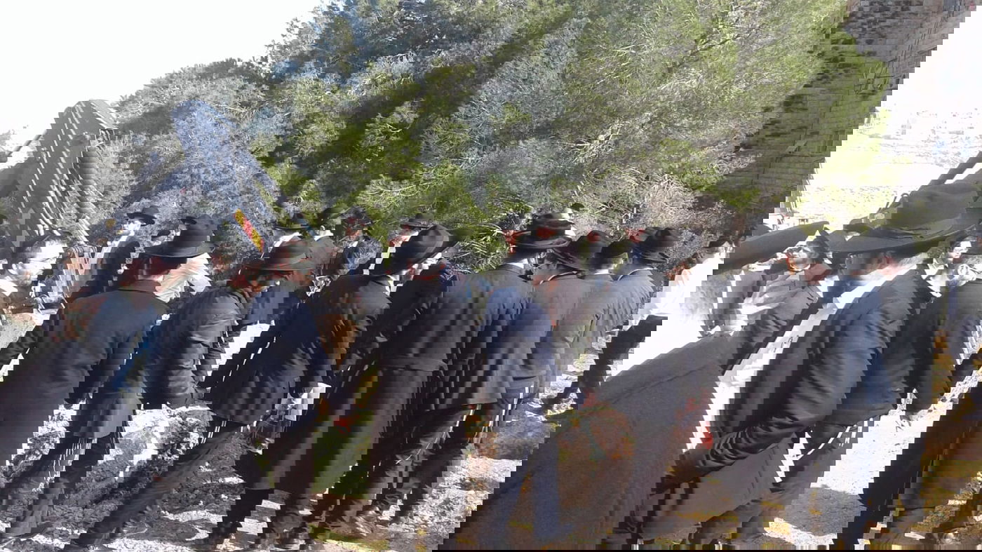 העירייה איימה בפינוי; הילדות זעקו - "השם הוא האלוקים"