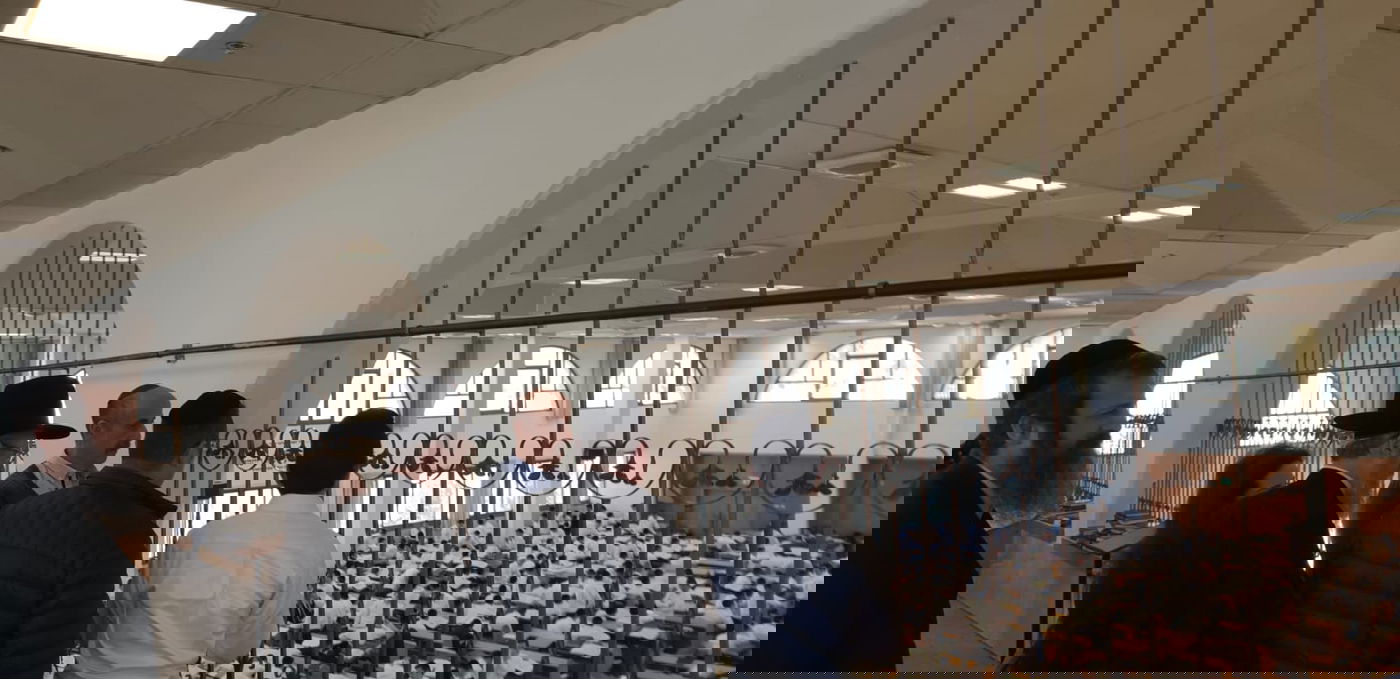 בכירי משרד הביטחון סיירו בישיבת חברון