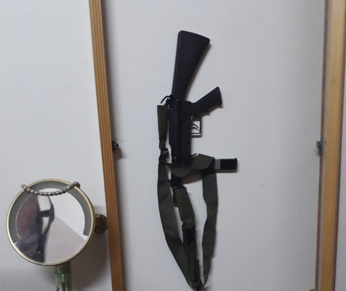 הנשק שנתפס, הלילה